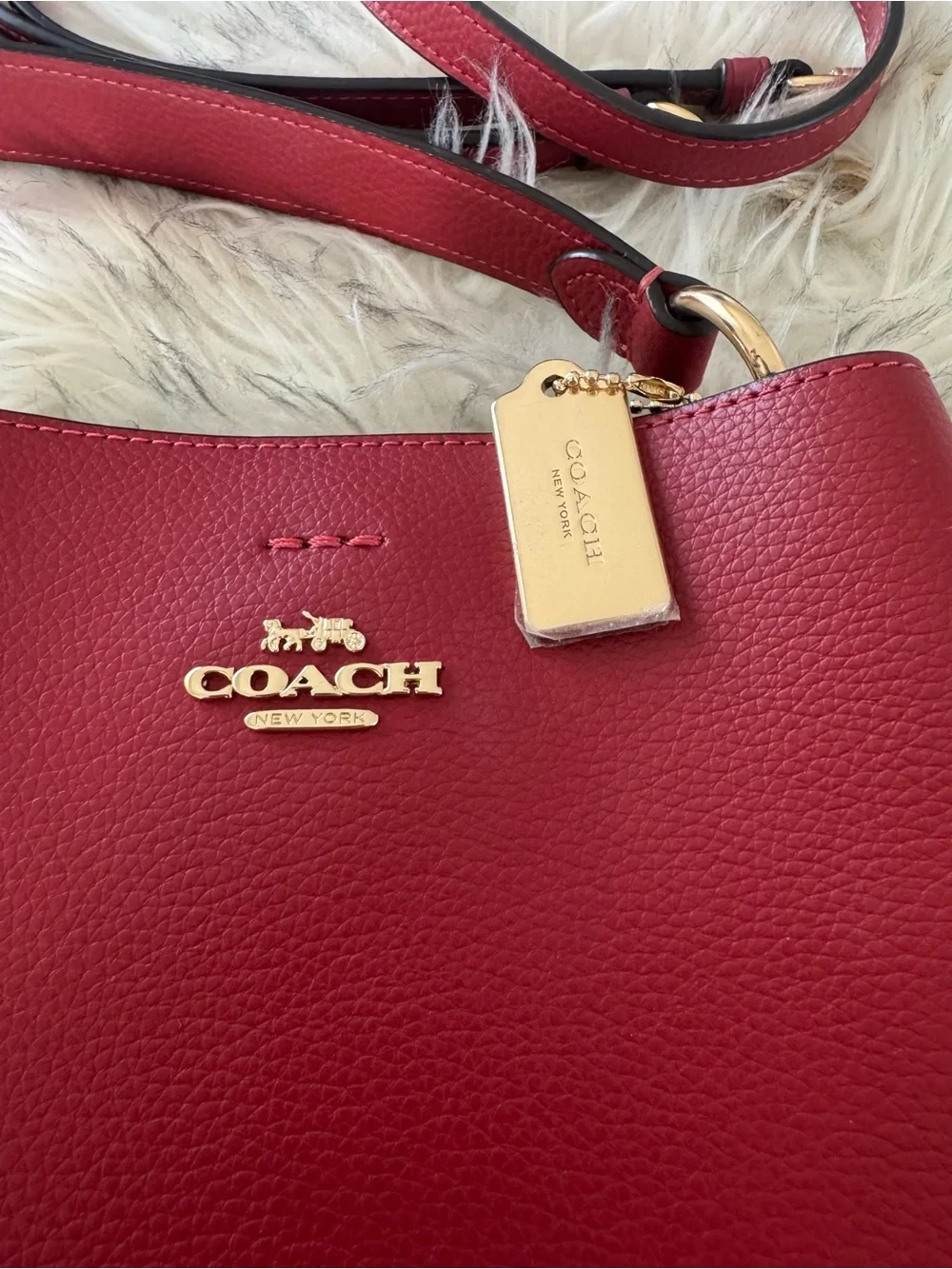 Coach Red Pebbled Leather Shoulder Bucket Bag with Gold Tone Logo - Picture 3 of 9